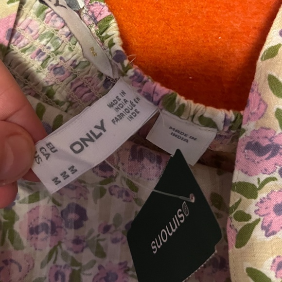 Only purple flowers 100% cotton cropped ruffle tank blouse NWT - Picture 7 of 12